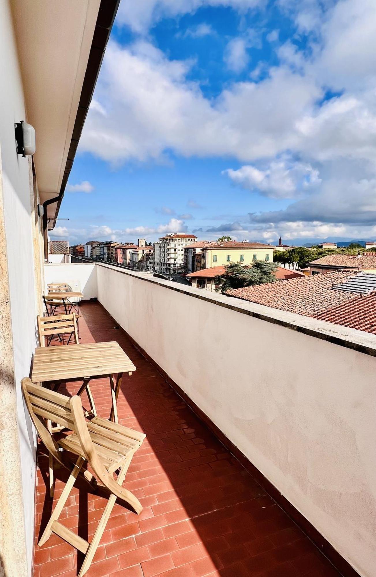 Attico Terrazza Vista Panoramica Lungarni Pisani Apartamento Exterior foto